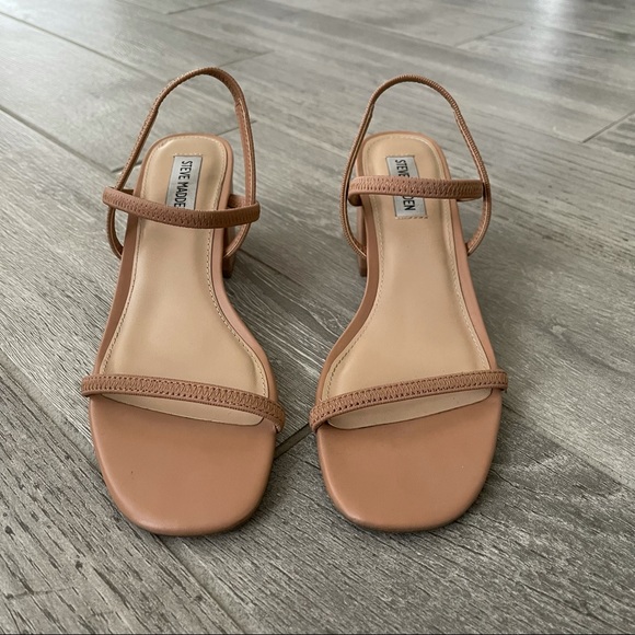 Steve Madden Inessa Dark Tan Heel Sandal - Picture 3 of 11